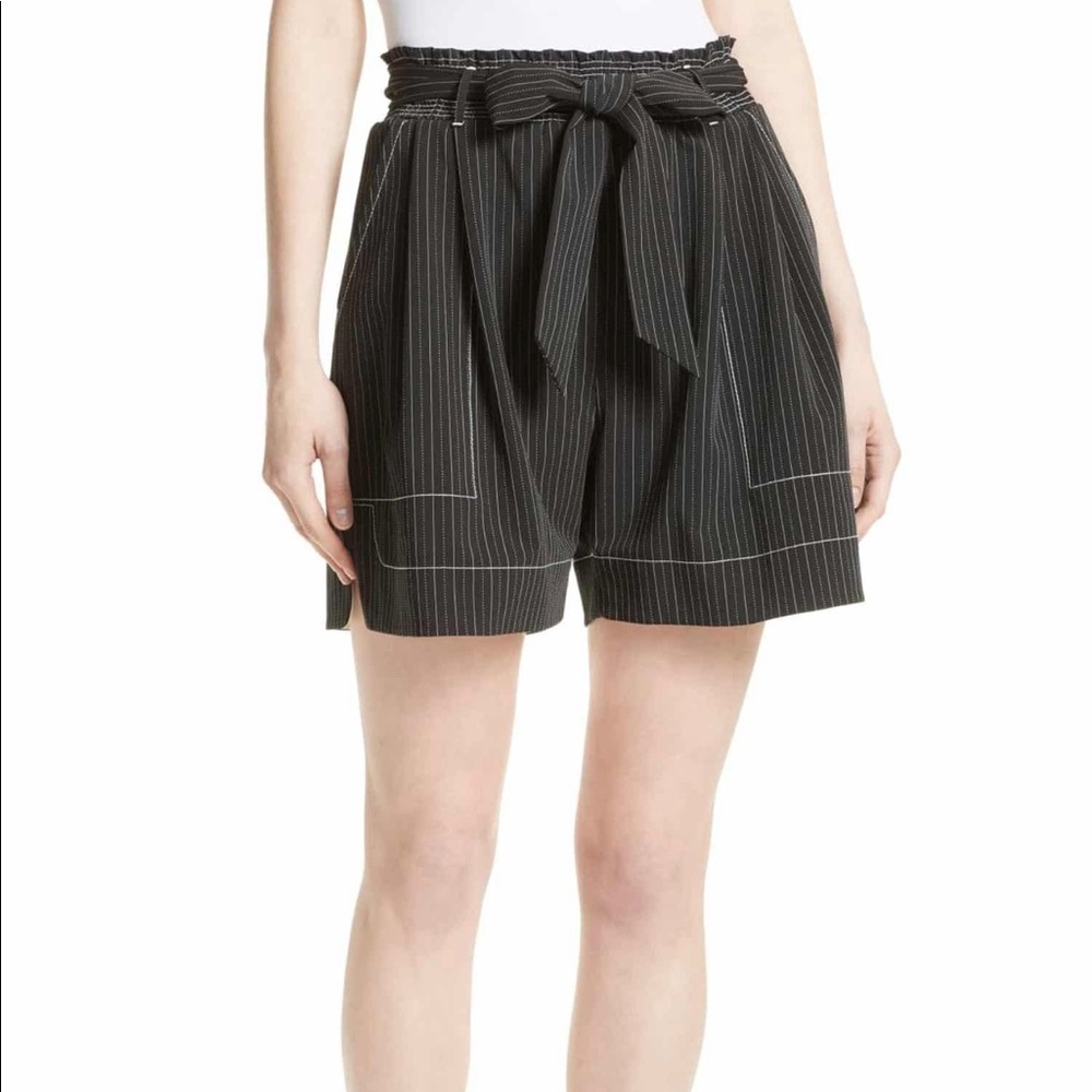 Tracy Reese NWOT, Black pinstripes dressy shorts